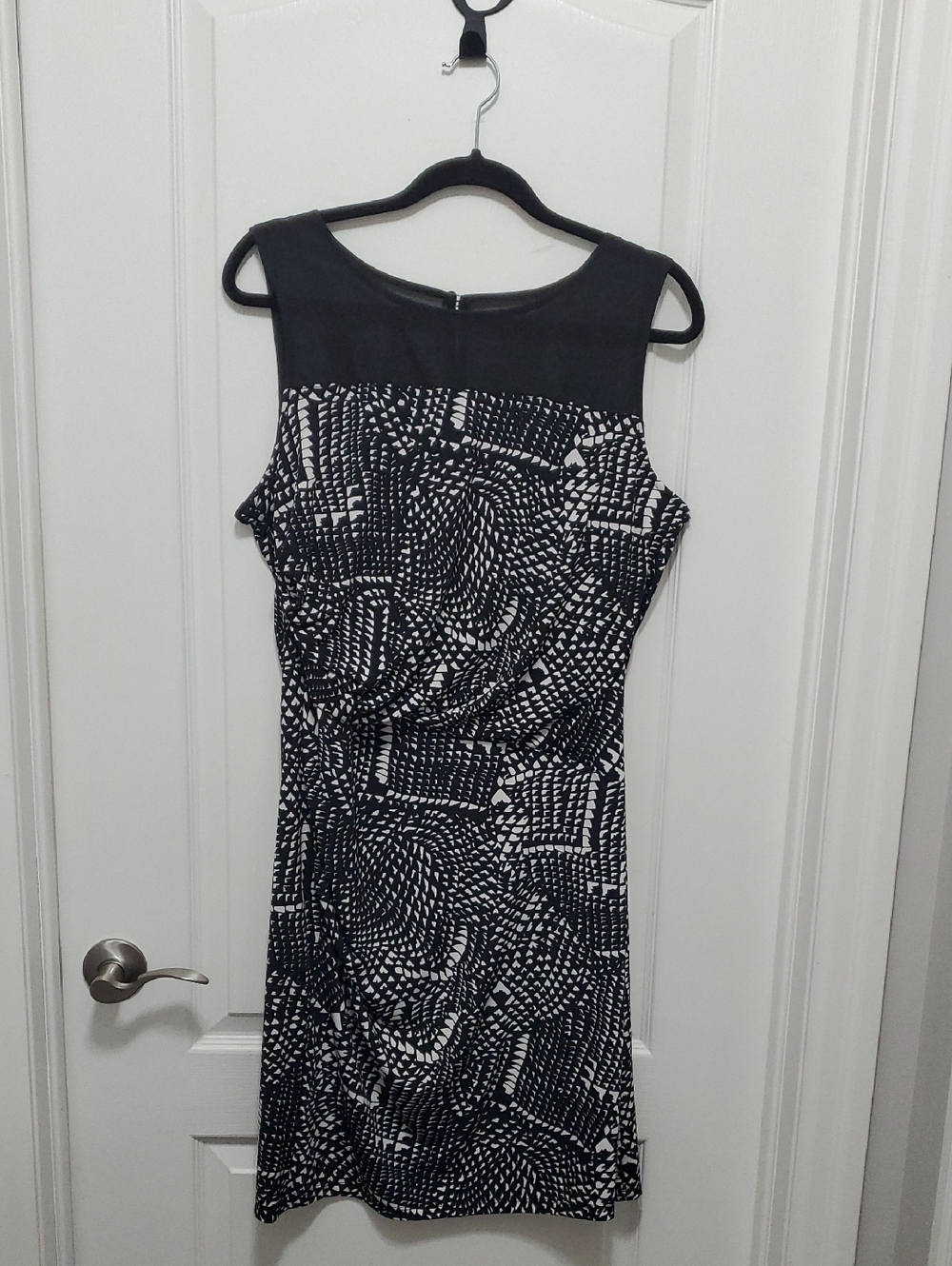 Ricki's Black & White Sleeveless Midi Dress with Geometric Print